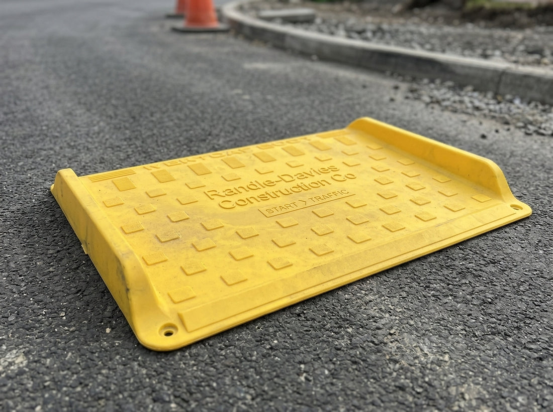 Portable HDPE Pedestrian Curb Ramp
